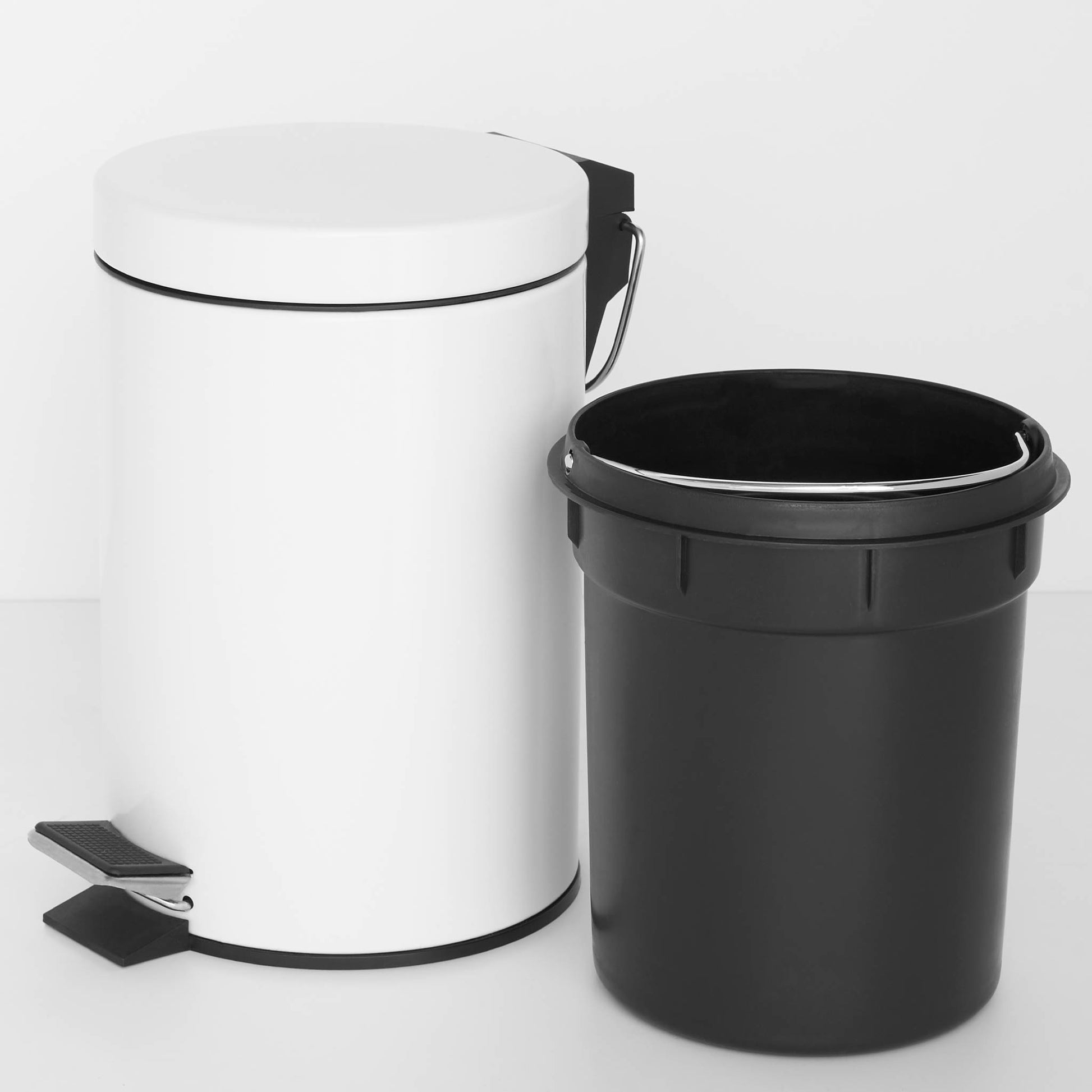 Corby of Windsor white pedal bin with insert